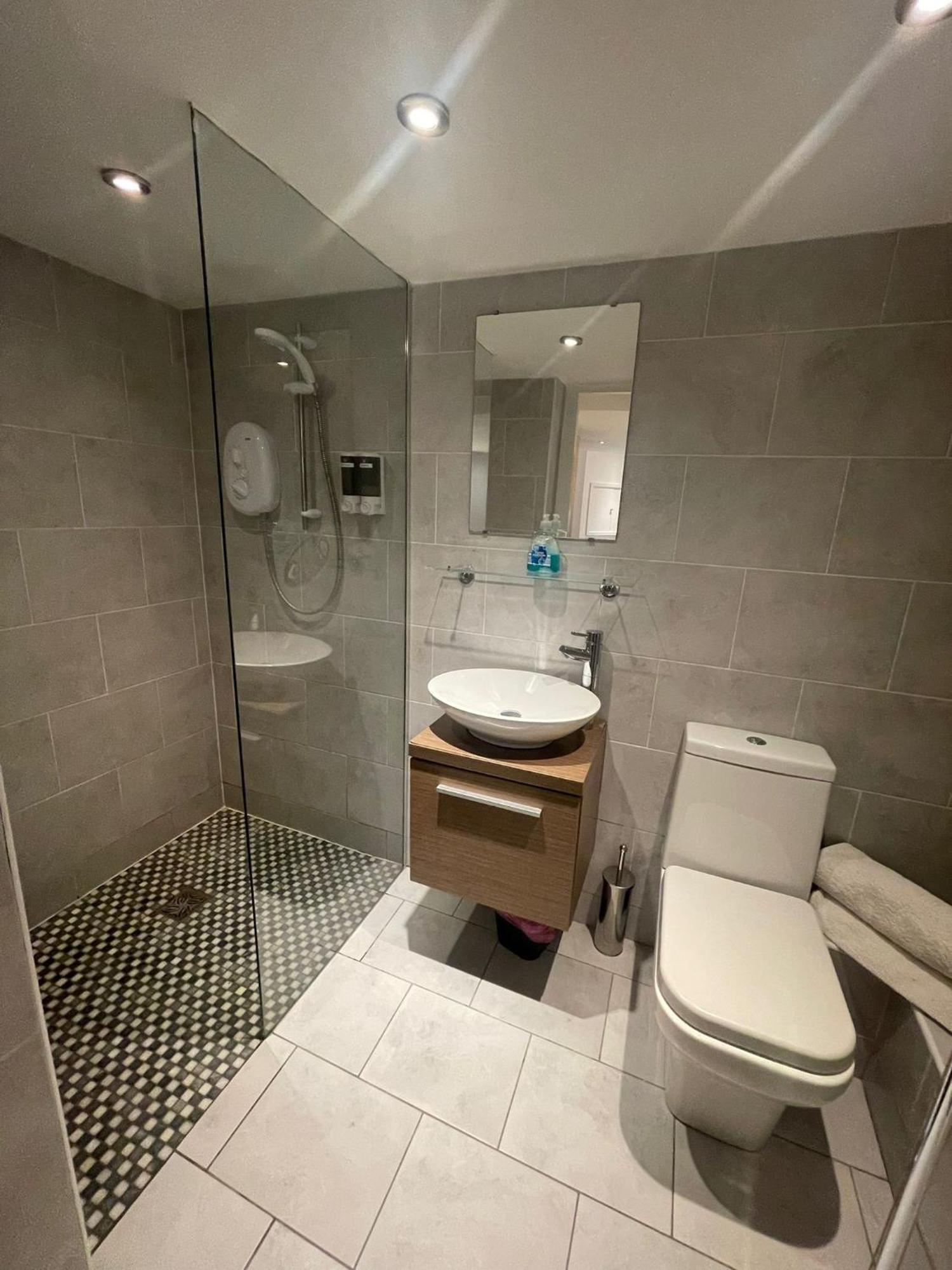 Spacious Central 2Bed Apartment Уилмслоу Экстерьер фото