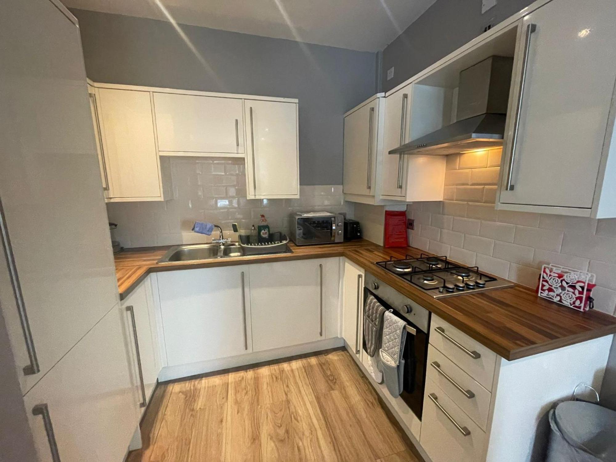 Spacious Central 2Bed Apartment Уилмслоу Экстерьер фото